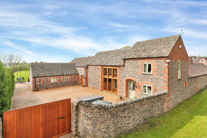 4 Bedroom Barn Conversion For Sale In Rushall Barn, Woodhouse, LE12