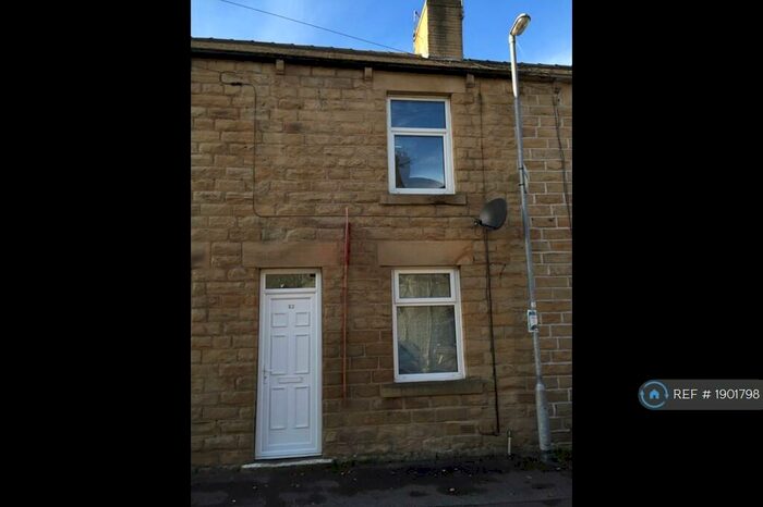 2 Bedroom Terraced House To Rent In Oxford Street, Barnsley, S71