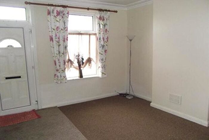 2 Bedroom Property To Rent In Gladstone Street, Nottingham, NG7