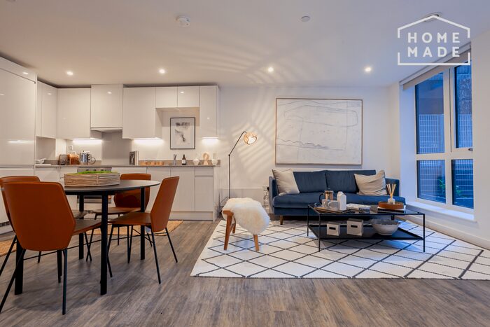 1 Bedroom Apartment To Rent In The Copper House, Liverpool, L1