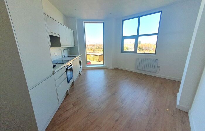 1 Bedroom Flat To Rent In Bay View, Wraik Hill, Whitstable, Kent, CT5