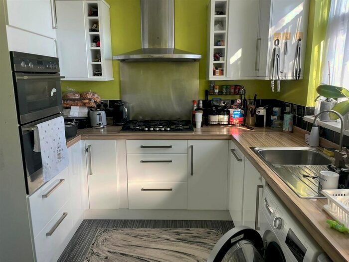 3 Bedroom Property To Rent In Lawrence Saunders Road, Coventry, CV6