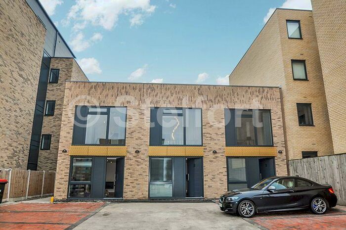 1 Bedroom Apartment To Rent In Granville Road, London, NW2