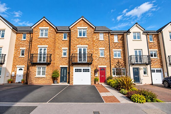 4 Bedroom Town House For Sale In Faraday Court, Sheraton Park, Nevilles Cross, Durham, DH1