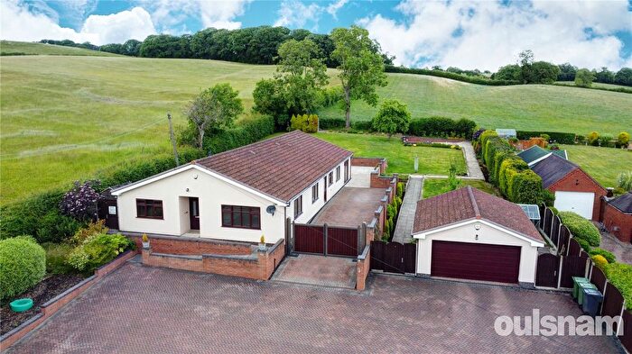5 Bedroom Bungalow For Sale In Kidderminster Road, Dodford, Bromsgrove, Worcestershire, B61