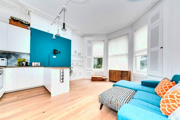 1 Bedroom Flat To Rent In Walpole Terrace, Brighton, BN2