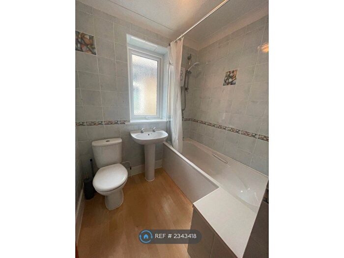 4 Bedroom Semi-Detached House To Rent In Brassey Road, Bournemouth, BH9