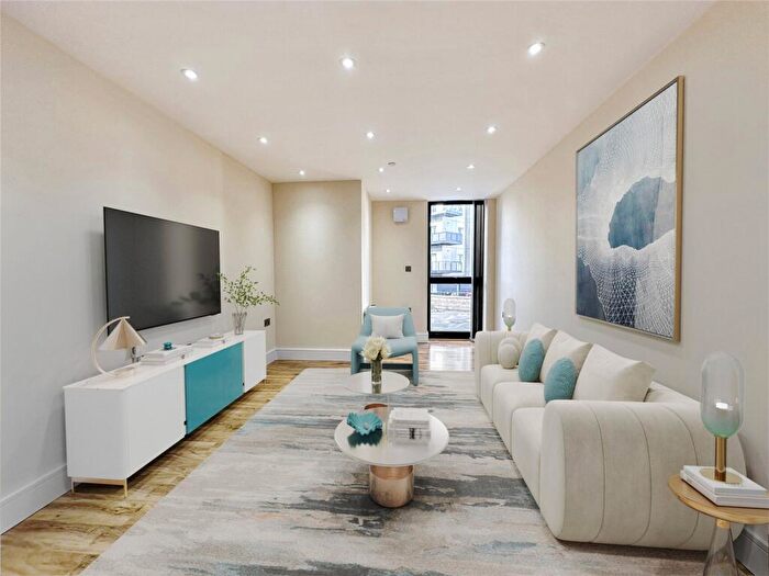 2 Bedroom Apartment To Rent In Church Street, Slough, Berkshire, SL1