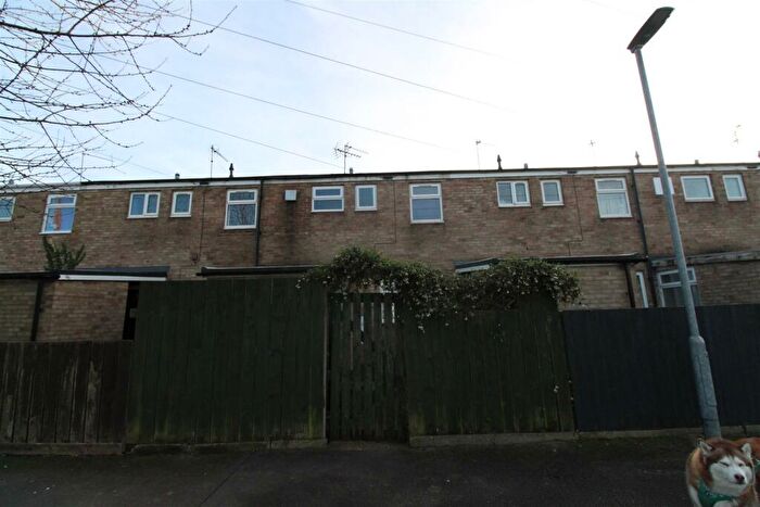 3 Bedroom Terraced House To Rent In Frampton Close, Bransholme, Hull, HU7