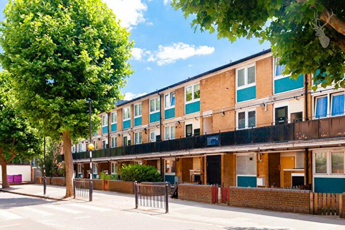 2 Bedroom Maisonette To Rent In Tredegar Road, London, E3