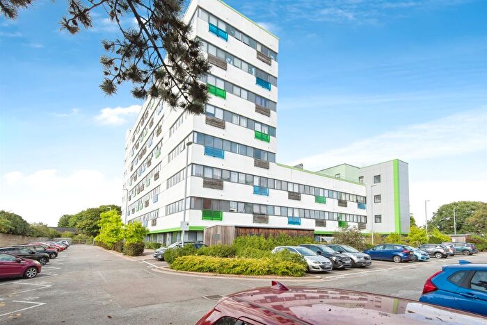2 Bedroom Flat For Sale In Kings Road, Stevenage, SG1