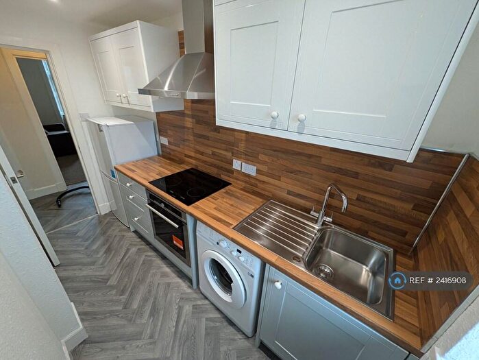 2 Bedroom Flat To Rent In Blackness Road, Dundee, DD2