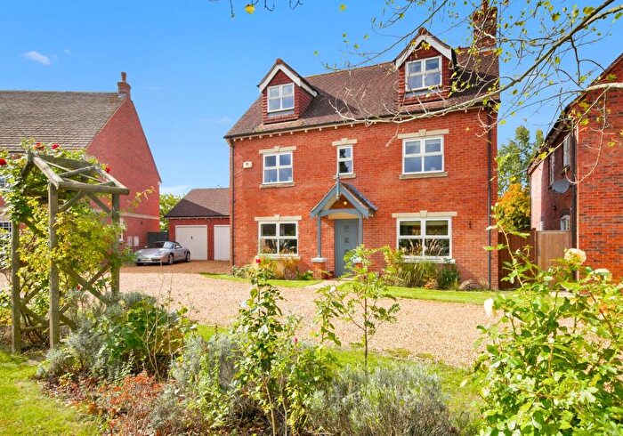 4 Bedroom Detached House For Sale In Loddington Way, Mawsley Village, NN14