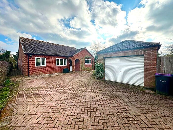 4 Bedroom Bungalow To Rent In West Street, Market Rasen, LN7