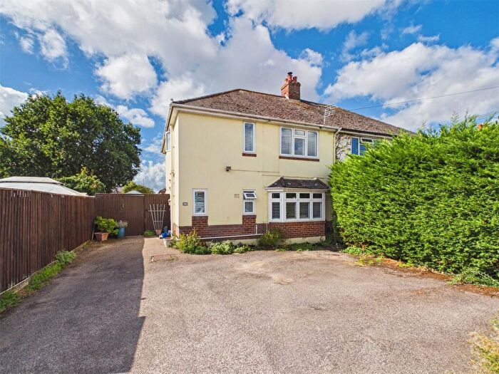 3 Bedroom Semi-Detached House For Sale In Elizabeth Avenue, Christchurch, Dorset, BH23