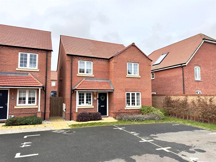 4 Bedroom Detached House For Sale In Ash Tree Road, Duston, Northampton, NN5