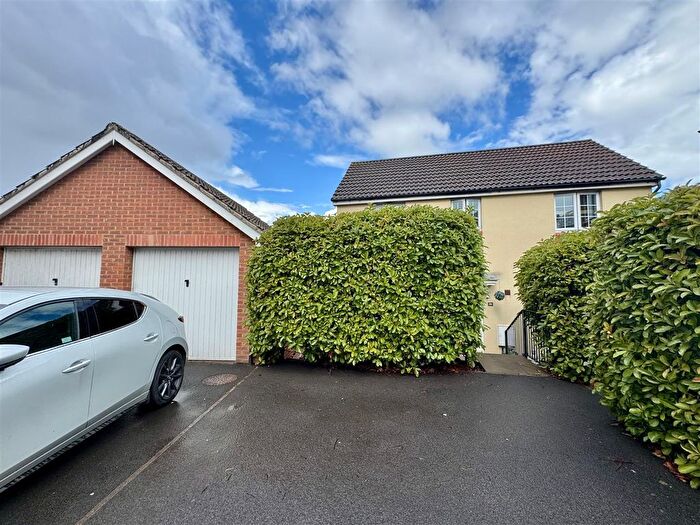 3 Bedroom Detached House For Sale In James Stephens Way, Chepstow, NP16
