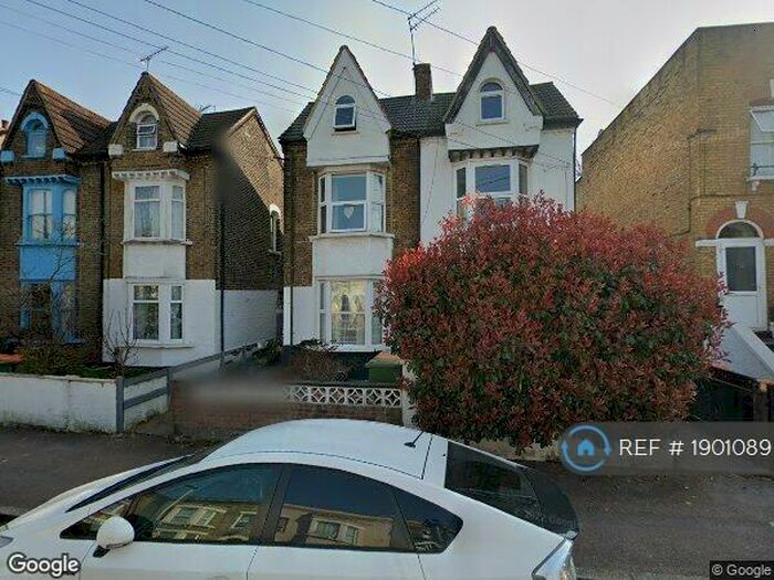2 Bedroom Flat To Rent In Avenue Rd, London, E7