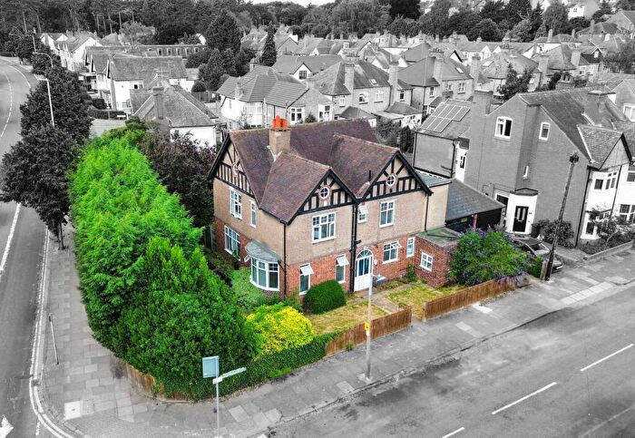 4 Bedroom Detached House For Sale In Sunnycroft Road, Western Park, Leicester, LE3