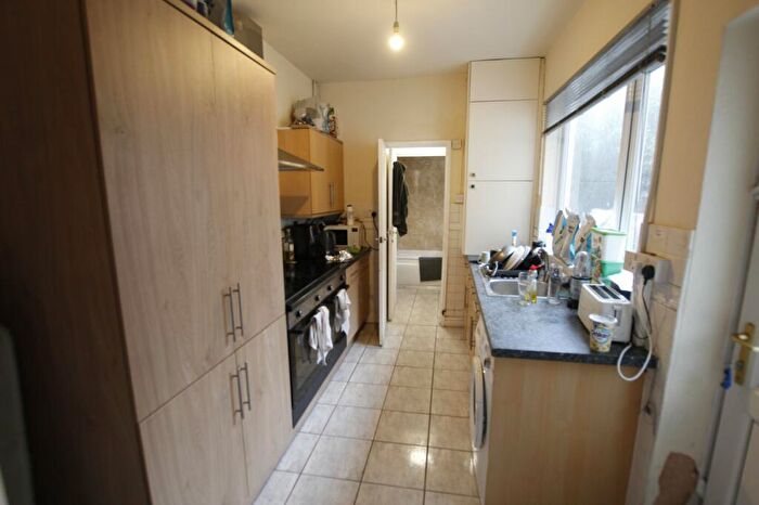 6 Bedroom Terraced House To Rent In Watkin Street, Nottingham, NG3