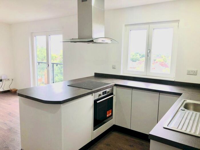 Flat To Rent In Solihull Heights, New Coventry Road, B26