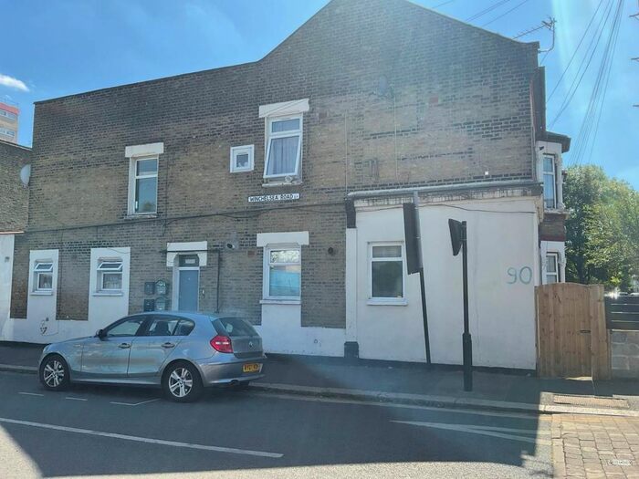 1 Bedroom Studio To Rent In Vansittart Road, London, E7