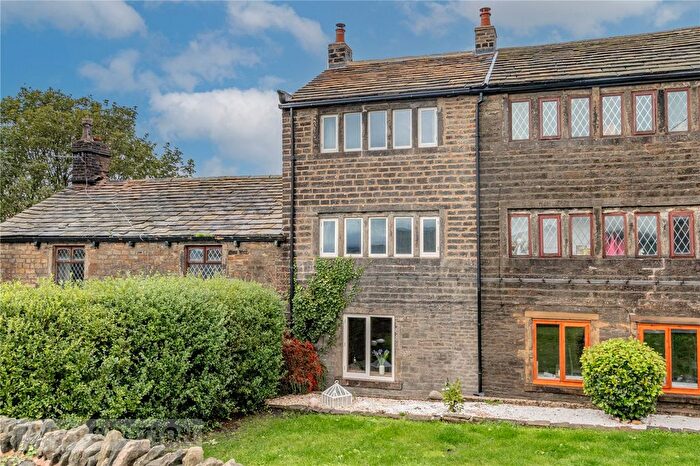 2 Bedroom Terraced House For Sale In Ridge Lane, Diggle, Saddleworth, OL3