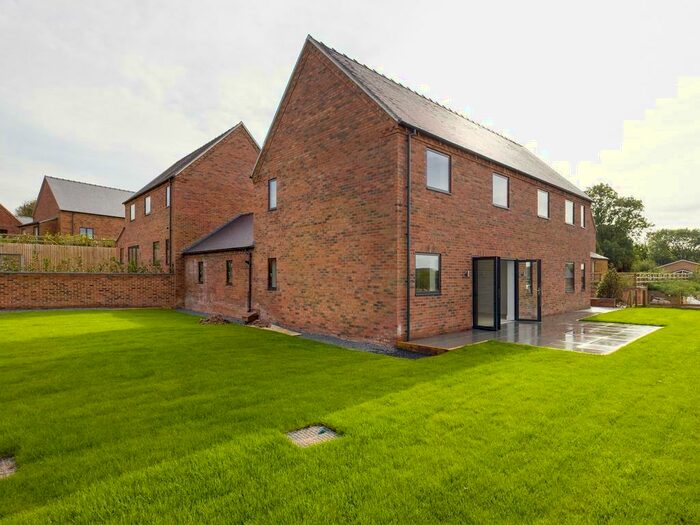4 Bedroom Barn Conversion For Sale In Orchard View, Marston Montgomery, DE6