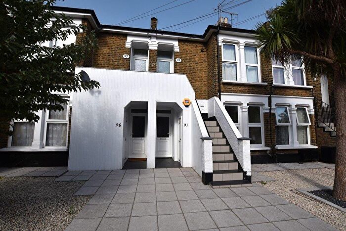 1 Bedroom Flat To Rent In Goldsmith Road, Leyton, E10