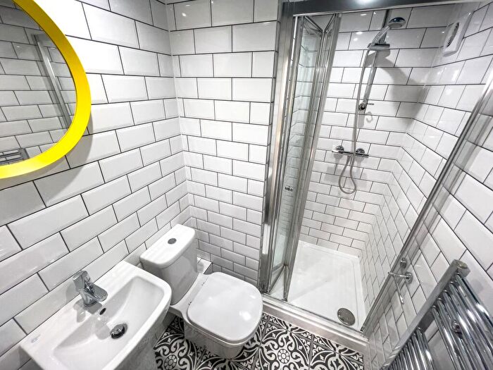 1 Bedroom Terraced House To Rent In Gilroy Road, L6