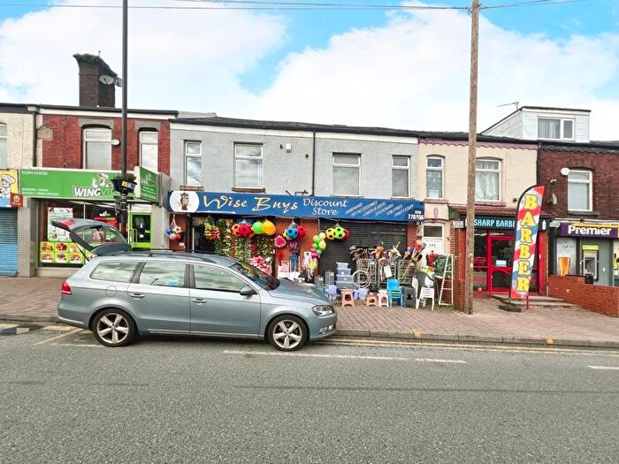 2 Bedroom Flat To Rent In Bury Road, Tonge Fold, Bolton, BL2