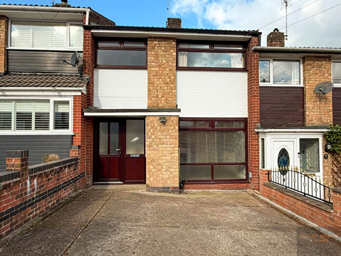 3 Bedroom Terraced House For Sale In Starthe Bank, Heanor, Derbyshire, DE75