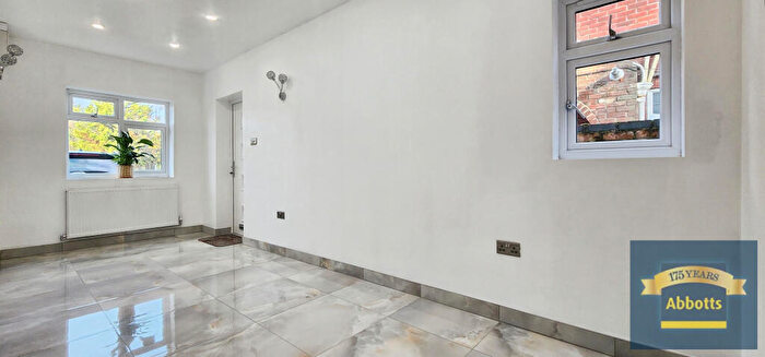 Apartment To Rent In The Annexe, Shrub End Road, CO3