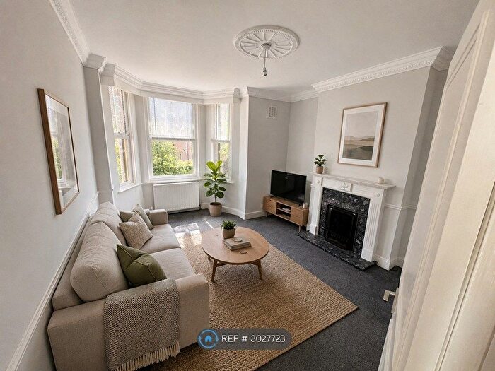 1 Bedroom Flat To Rent In Elmcourt Road, London, SE27