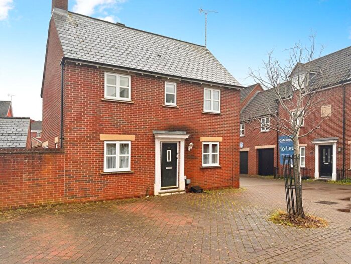 3 Bedroom Detached House To Rent In Dunvant Road, Swindon, Wiltshire, SN25