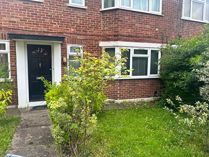 4 Bedroom Maisonette To Rent In Cavendish Avenue, West Ealing, W13