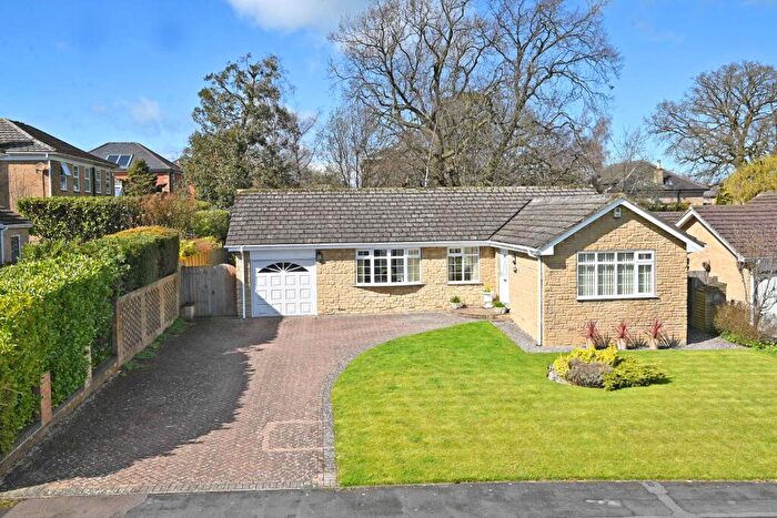 2 Bedroom Detached Bungalow For Sale In Rossett Avenue, Harrogate, HG2