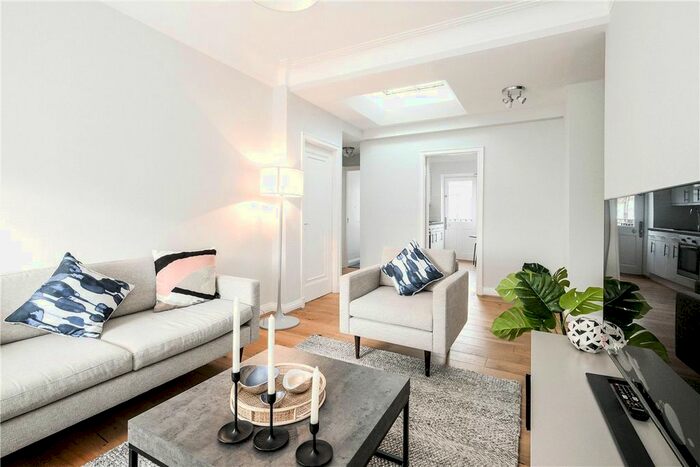 2 Bedroom Flat To Rent In New Cavendish Street, London, W1G