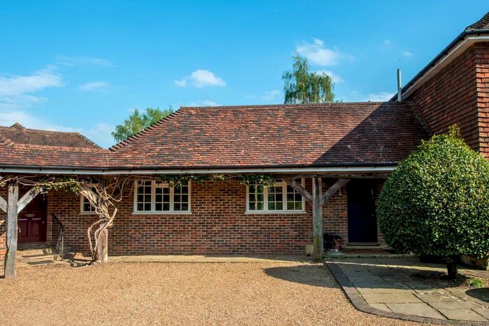 3 Bedroom Bungalow To Rent In Vauxhall Lane, Southborough, Tunbridge Wells, TN4