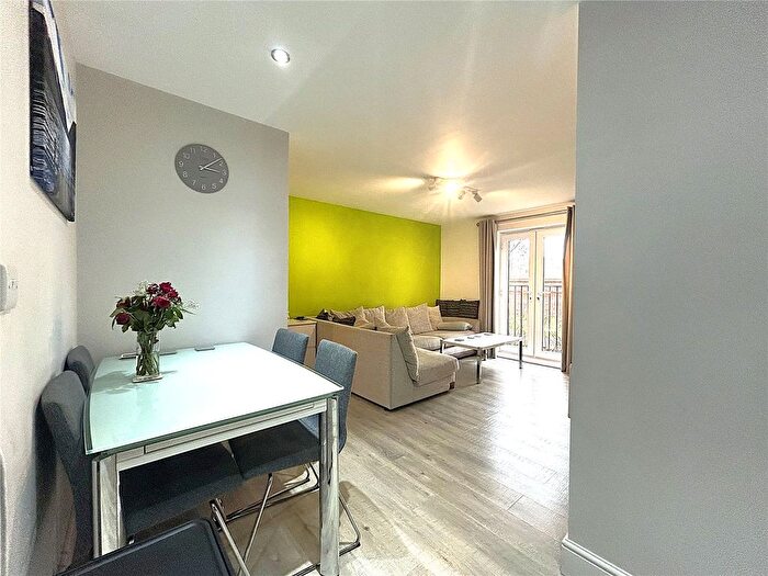 2 Bedroom Flat For Sale In Baxter Road, Watford, Hertfordshire, WD24