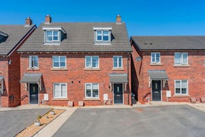 3 Bedroom Detached House For Sale In Wilson Grove, Market Harborough, LE16