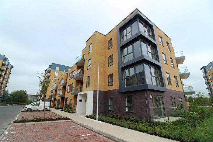 1 Bedroom Apartment To Rent In Peregrine House, Bedwyn Mews, Reading, RG2