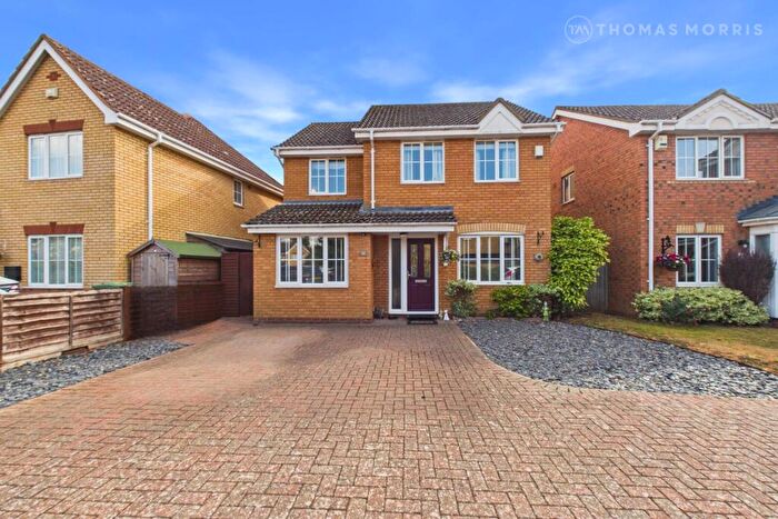 4 Bedroom Detached House For Sale In Buttercup Mead, Biggleswade, Bedfordshire, SG18