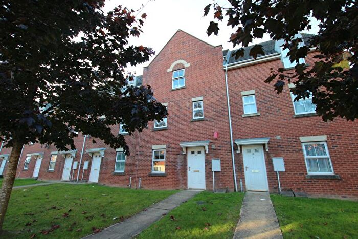 5 Bedroom Terraced House To Rent In Wright Way - Stoke Park, BS16