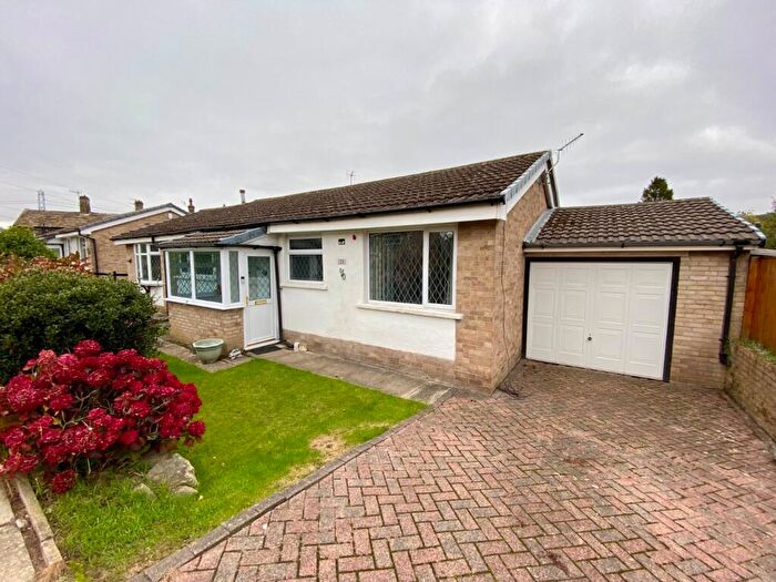 3 Bedroom Bungalow For Sale In Brackendale Grove, Thackley, Bradford, BD10