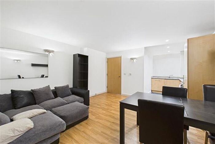 1 Bedroom Apartment For Sale In The Hicking Building, Queens Road, NG2