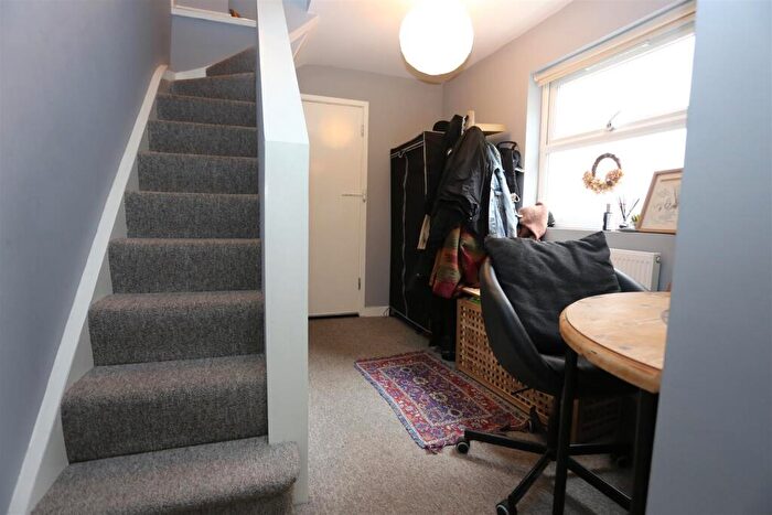 1 Bedroom Maisonette To Rent In Devonshire Place, Brighton, BN2