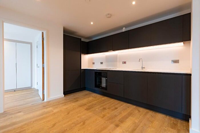 3 Bedroom Flat To Rent In Flat, Swan Street, Manchester, Greater Manchester, M4
