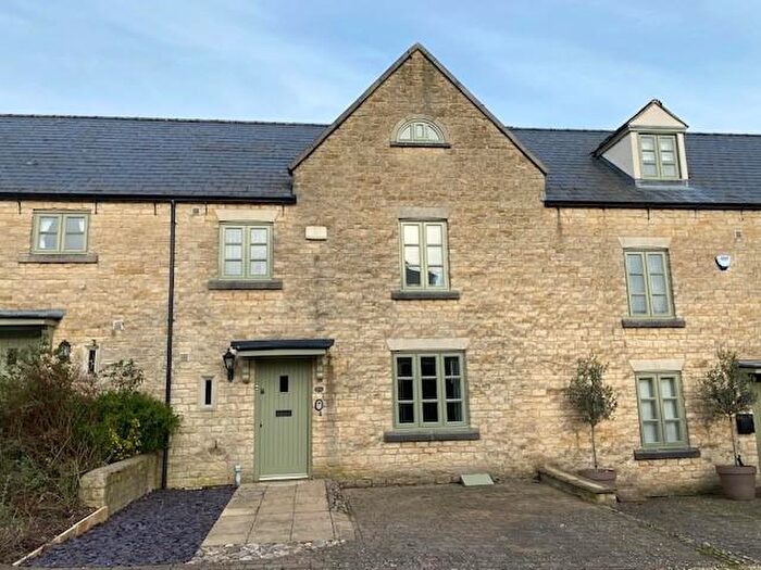 3 Bedroom Terraced House To Rent In Landgate Yard, Stow On The Wold, Cheltenham, GL54