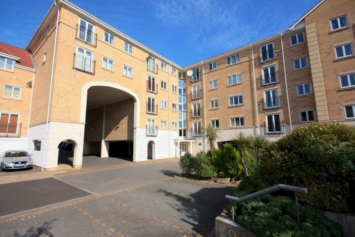 2 Bedroom Apartment To Rent In The Dell Southampton, SO15